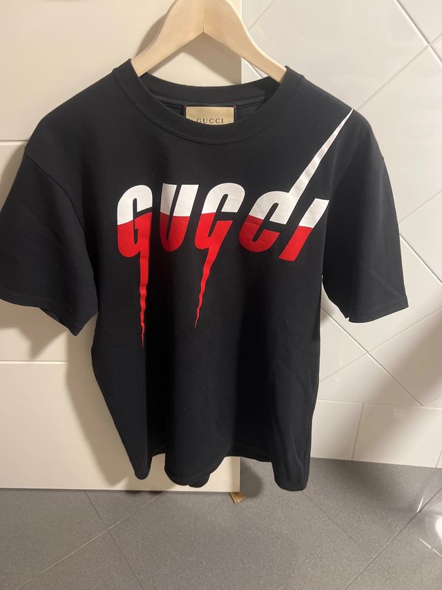 Camiseta Gucci negra y roja Original