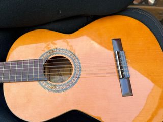 lote guitarra clasica admira y  funda protection 
