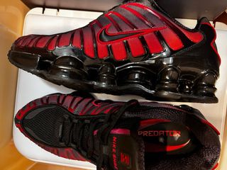Zapatillas Nike Shox rojas y negras reales