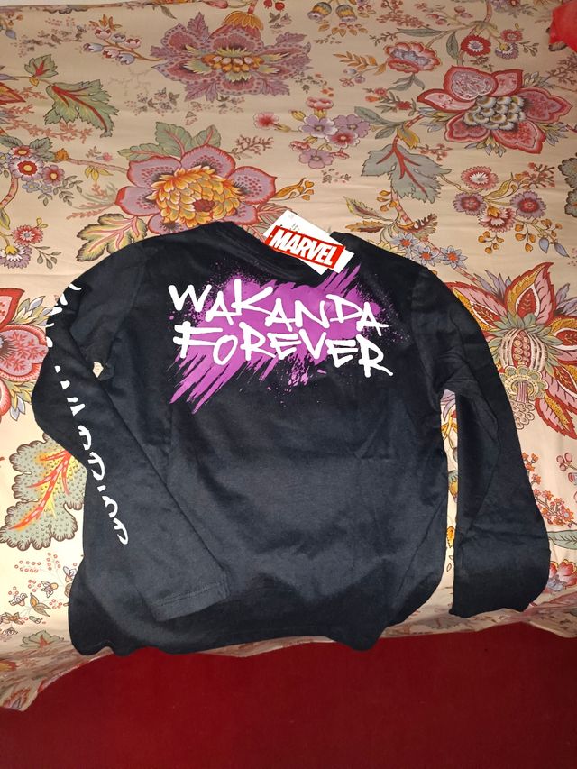Maglia Black Panther Marvel 8 anni nuova