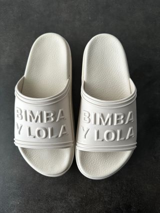 Chanclas Bimba y Lola blancas