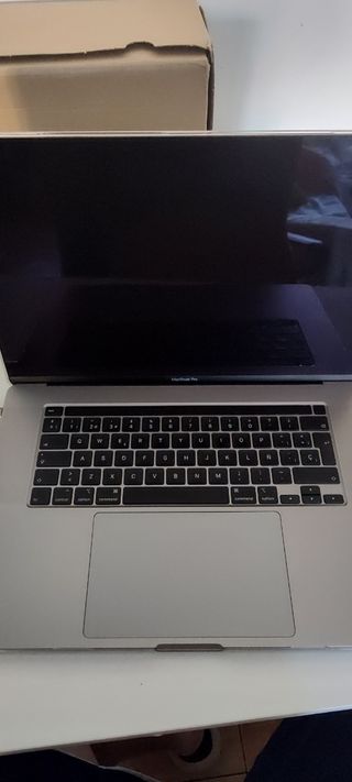 MacBook Pro 2019 i9 16gb 1TB impecable