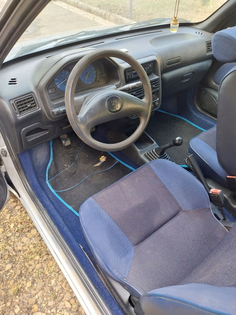 Peugeot 106 1998 - foto 1