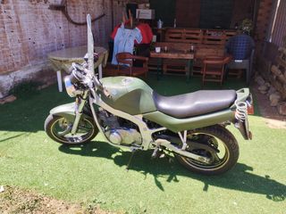 Suzuki GS500 - Moto clásica