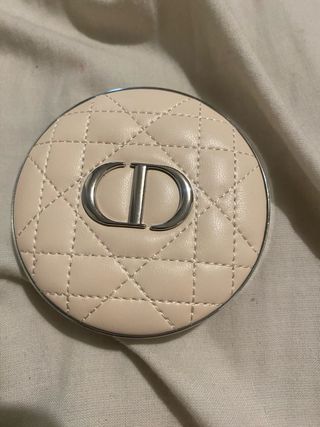 Dior - Polvo compacto beige