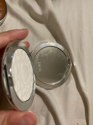 Dior - Polvo compacto beige