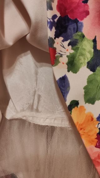 Vestido floral cóctel