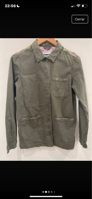 Chaqueta militar estampada