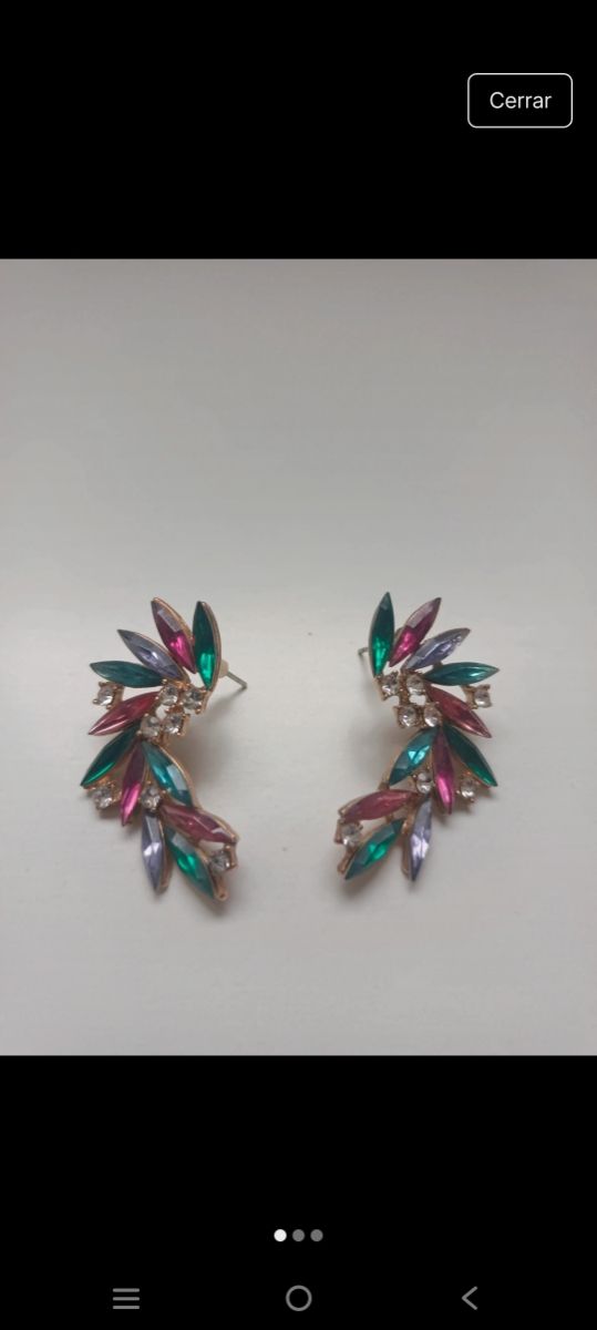 Pendientes multicolor brillantes