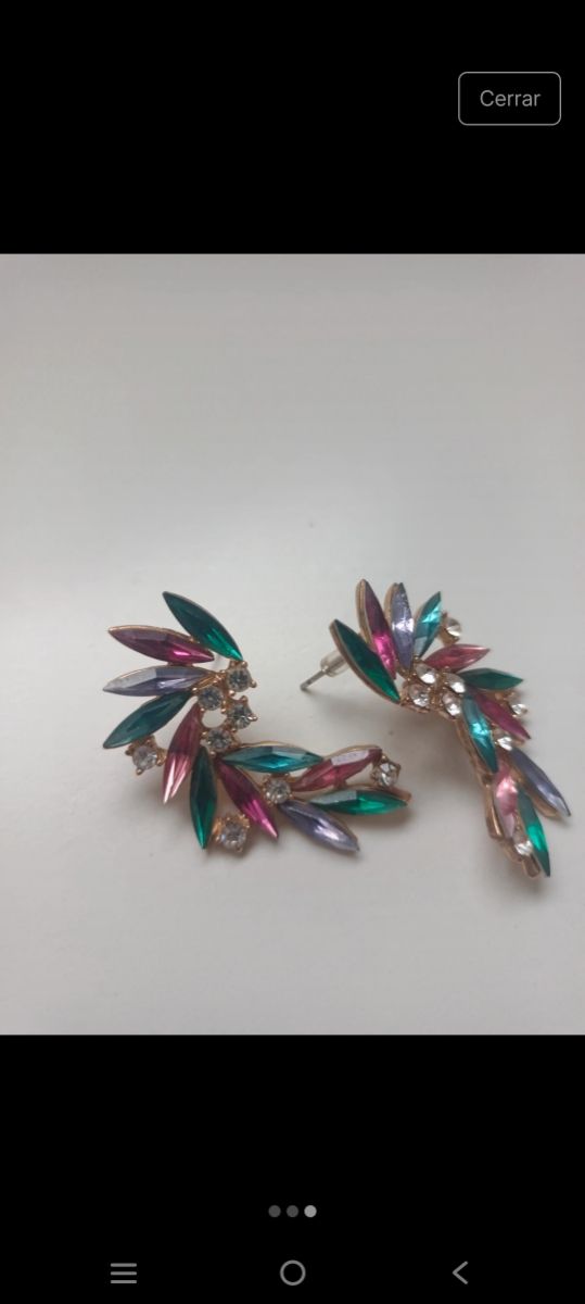 Pendientes multicolor brillantes