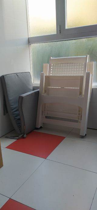 Silla jardín plegable blanca-gris