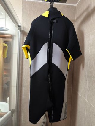 Traje Neopreno Mares Tropic corto
