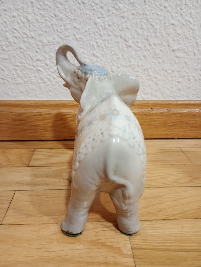 Elefante Janbo porcelana azul-blanco