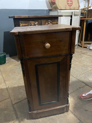 Mueble auxiliar antiguo de madera