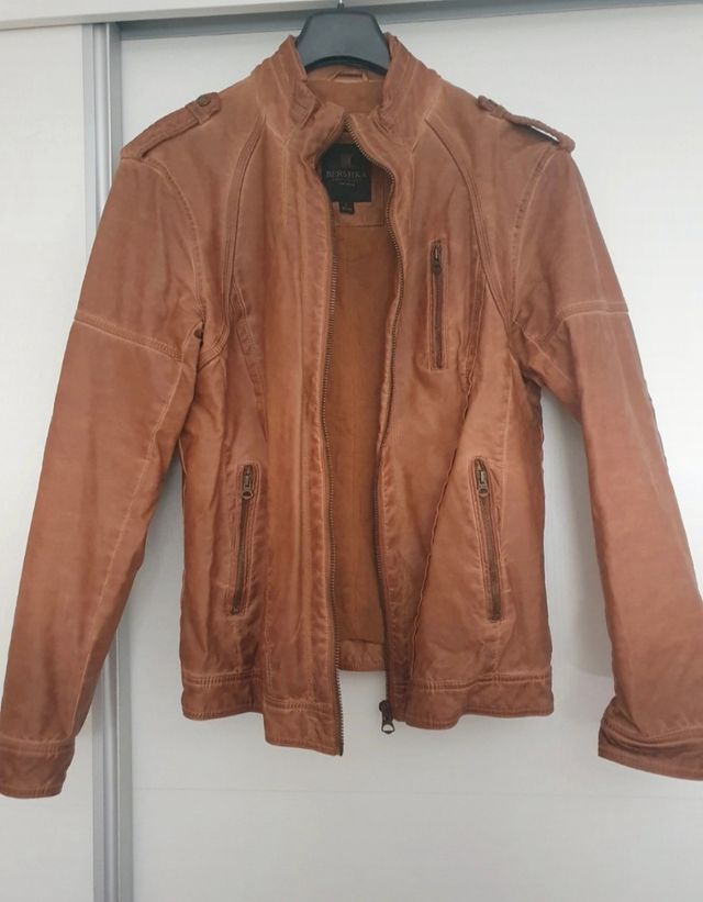 Chaqueta Bershka Talla M