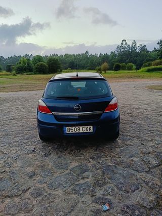 Opel Astra 2005