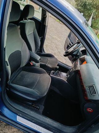 Opel Astra 2005