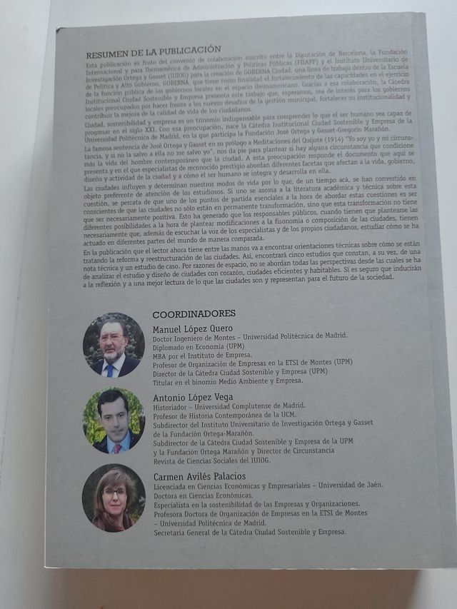 Libro: El desarrollo de la ciudad - Julio Touza Ro