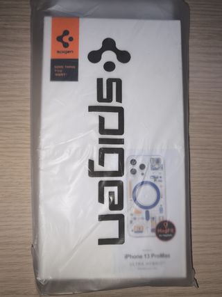 Spigen iPhone 13 Pro Max - Funda Ultra Hybrid
