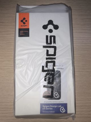 Spigen Ultra Hybrid iPhone 13 Pro Max