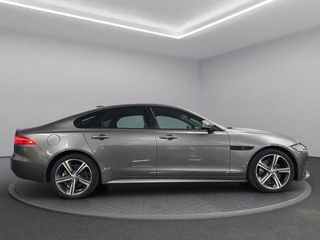 Jaguar XF 2.0 D I4 Chequered Flag Auto 132 kW (180 CV)
