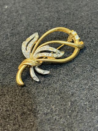 Broche vintage dorado años 60