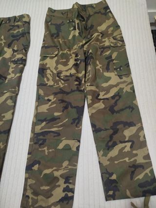 Pantalones camuflaje militares España 