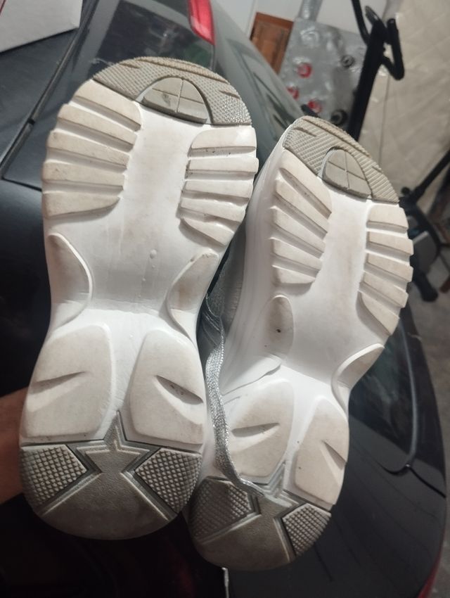 Sneakers argento/bianco 36