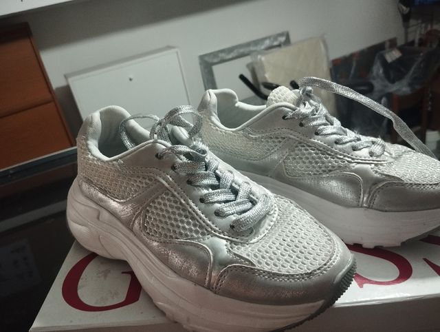 Sneakers argento/bianco 36