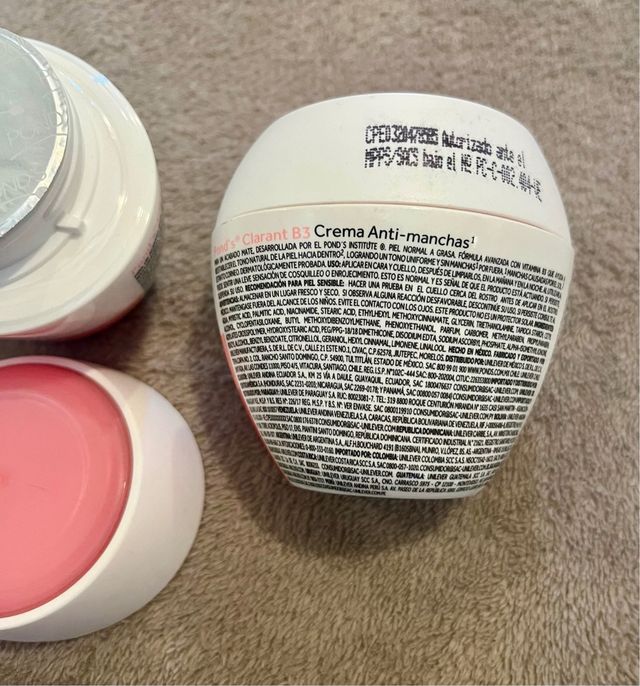 Crema manchas oscuras Pond’s Clarant B3