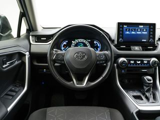 Toyota Rav4 2.5l 220H Advance