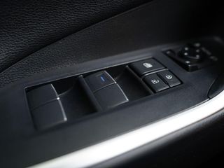 Toyota Rav4 2.5l 220H Advance