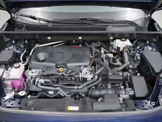 Toyota Rav4 2.5l 220H Advance