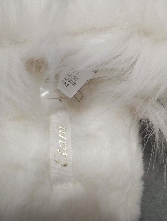 Zapatillas casa  Etam blancas pelo