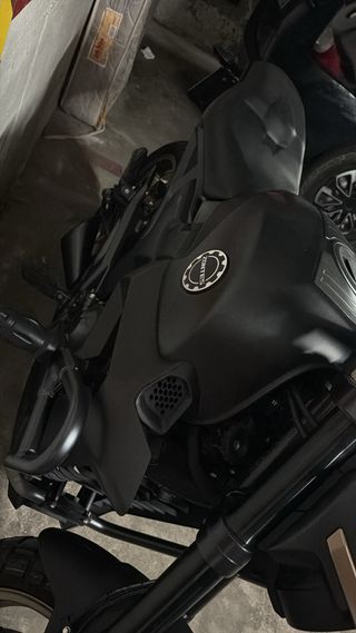 Zontes 125cc - Moto negra mate mayo de 2023