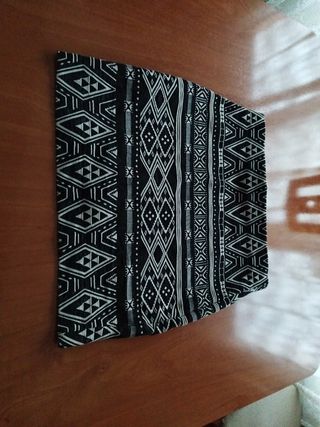Falda negra HM talla S