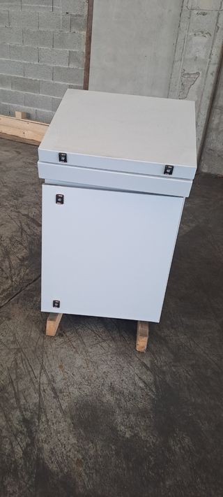 Quadro elettrico bianco