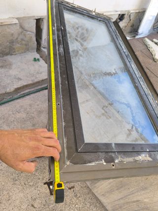 Ventana aluminio climalit oscura usada con marco