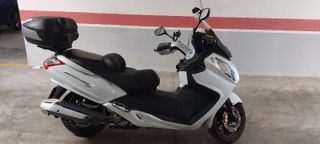 SYM Maxsym 600i ABS 2016.