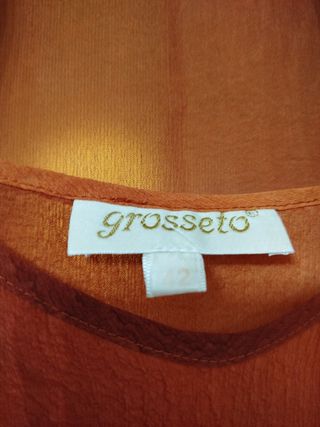 Top y blusón naranja a juego
