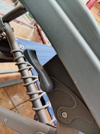 Tumbona de aluminio plegable muy cómoda