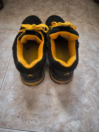 Zapatos seguridad WALKSAPE negros-amarillos