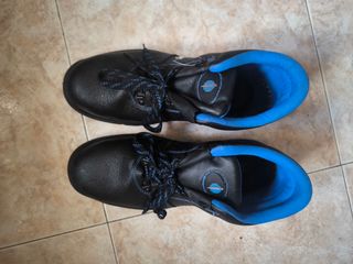 Zapatos seguridad - negros y azules