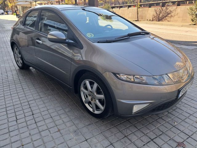 Honda Civic 2.2 i-CTDi Sport