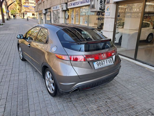 Honda Civic 2.2 i-CTDi Sport