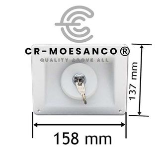 Bocana cuadrada clásica de llenado de agua
