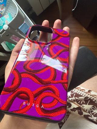Funda Burga iPhone 13/13 Pro. Serpientes