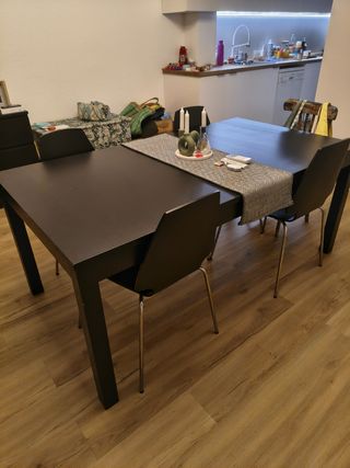 Mesa comedor negra + 4 sillas