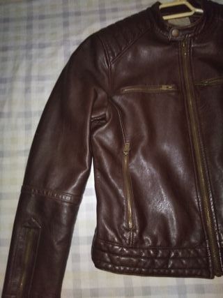Chaqueta cuero marrón Zara