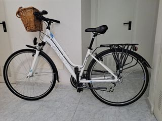 Bicicleta paseo Romet blanca